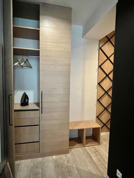 Smart Apartment Ogrodowa ワルシャワ エクステリア 写真