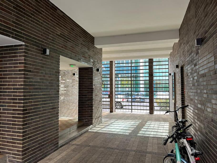 Smart Apartment Ogrodowa ワルシャワ エクステリア 写真