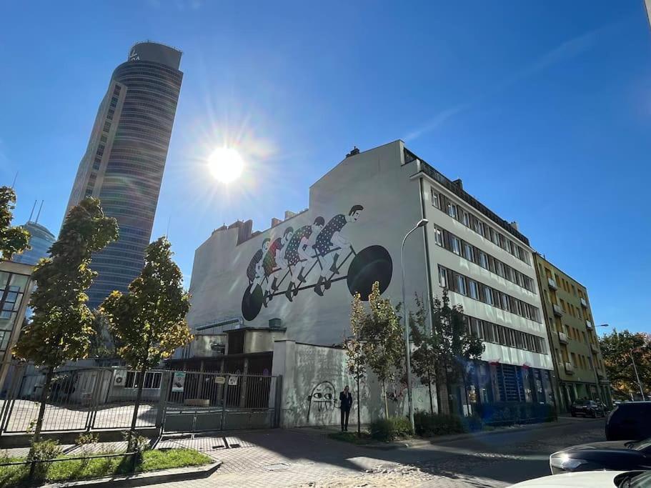 Smart Apartment Ogrodowa ワルシャワ エクステリア 写真