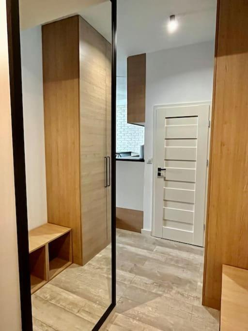 Smart Apartment Ogrodowa ワルシャワ エクステリア 写真